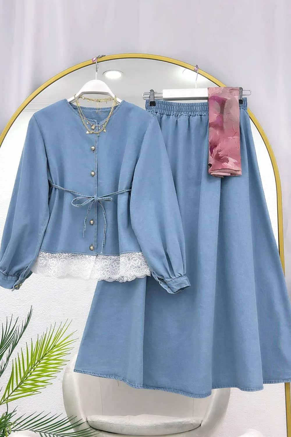 Dantel Bordürlü Denim Etekli Takım – Açık Kot