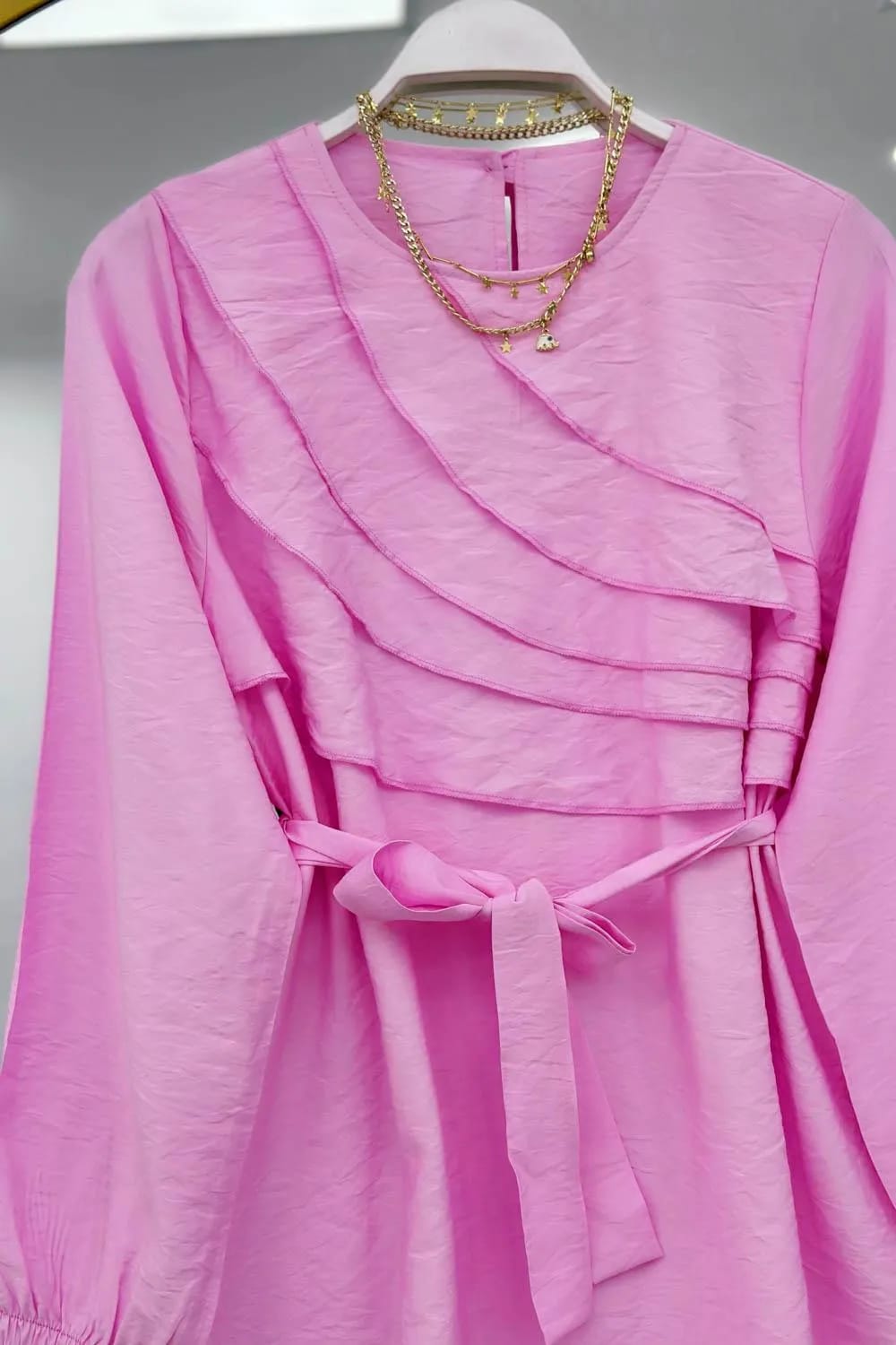 Cascade Katmanlı Fırfır Gömlek – Pembe