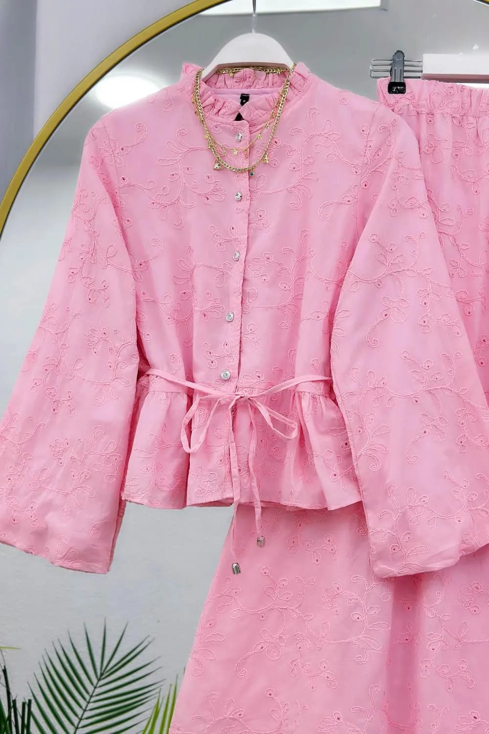 Floral Bahar Desenli Takım – Pudra