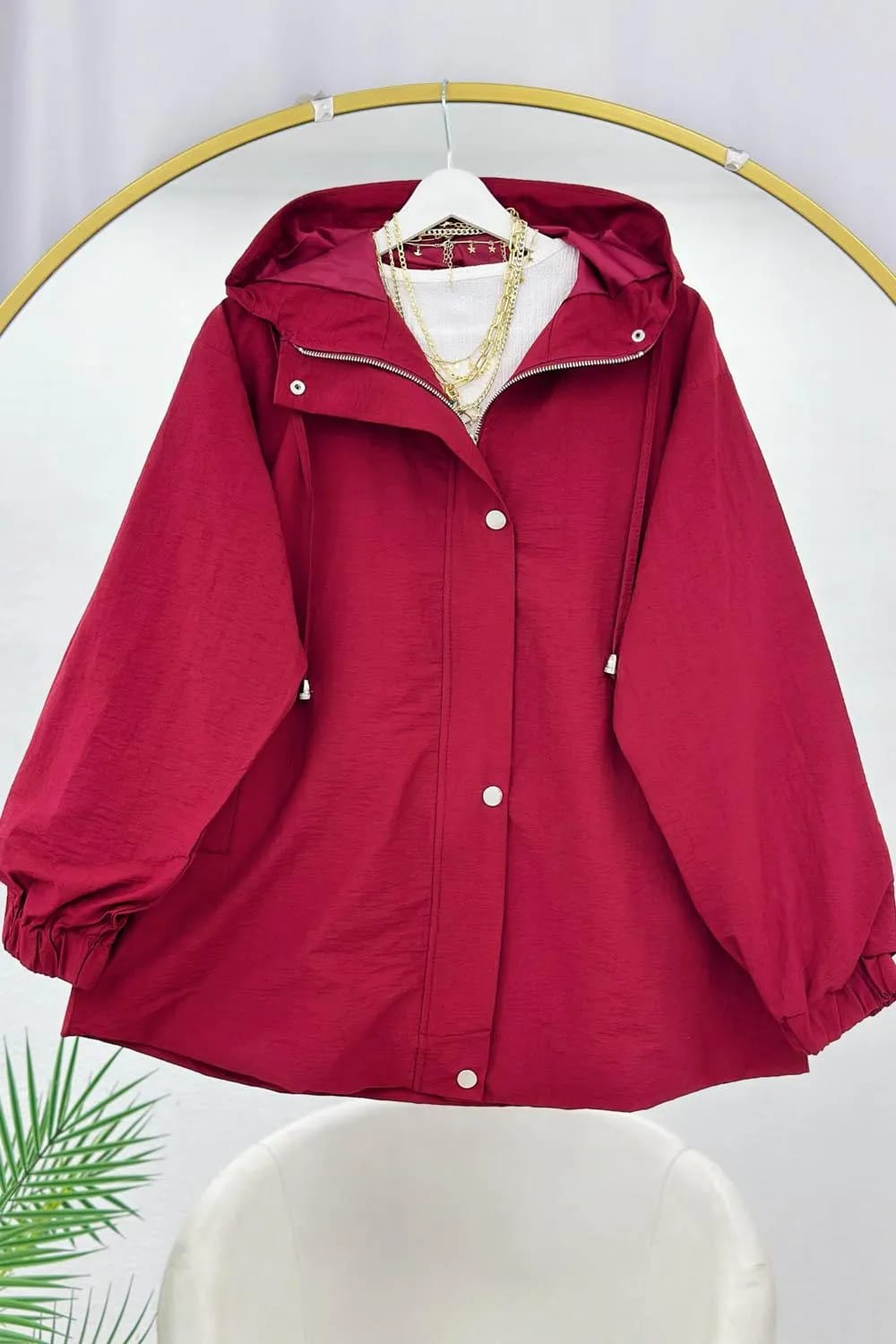 Manşet Büzgülü Çıtçıtlı Yağmurluk – Bordo